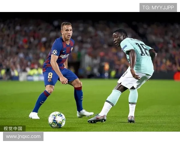 前裁判解析廷伯点球争议：身体接触延续至禁区上半身犯规更易被识别